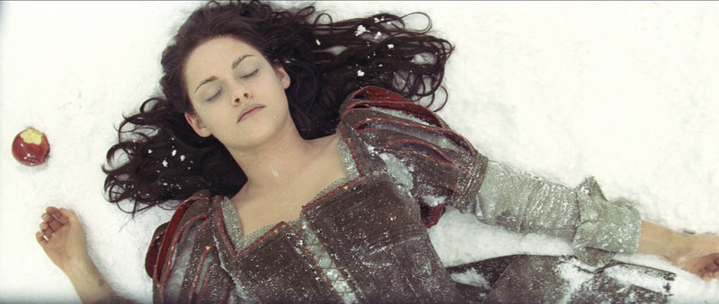 Snow White (Kristen Stewart) – Bild: OTCM Snow White (Kristen Stewart) – Bild: OTCM