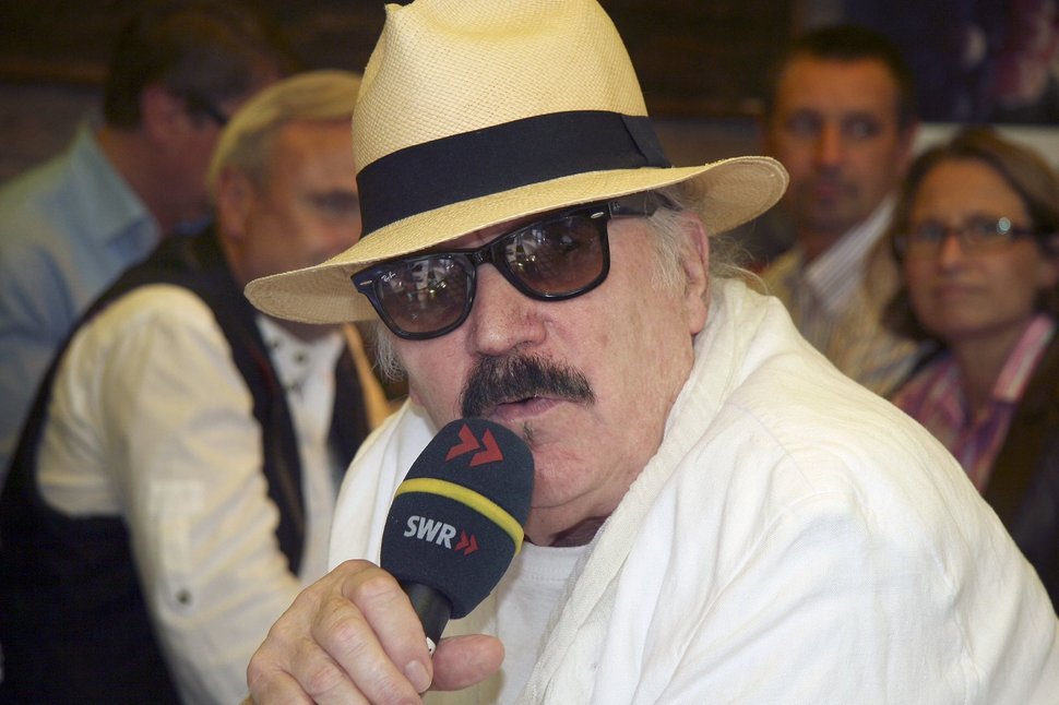 Wolfgang Dauner beim SWR4 Weindorf-Treff 2013 vor der Alten Kanzlei am Schillerplatz. – Bild: SWR / Frank Stiller