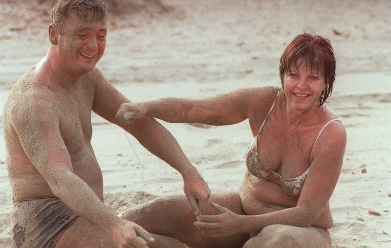 Andreas Vitasek, Elfi Eschke. – Bild: ORF