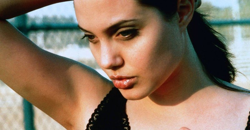 Gloria McNeary (Angelina Jolie) – Bild: Star TV
