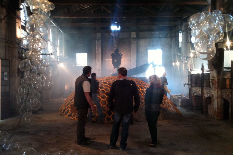 NDR Fernsehen DIE LAGUNE VON VENEDIG, am Donnerstag (25.06.15) um 15:15 Uhr.
Glaskunst Studio Berengo. – Bild: NDR/SWR/BRB Filmproduktion NDR Fernsehen DIE LAGUNE VON VENEDIG, am Donnerstag (25.06.15) um 15:15 Uhr.
Glaskunst Studio Berengo. – Bild: NDR/SWR/BRB Filmproduktion