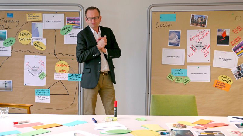 Coaching: „Die stärkste Marke sind Sie selbst! Schärfen Sie Ihr Profil!“ – Bild: PHOENIX/​SWR/​Jörg Adolph