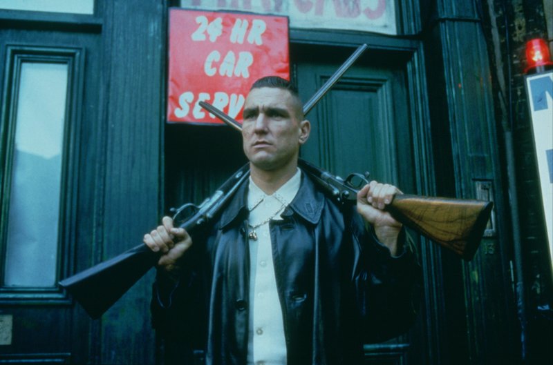 Bube, Dame, König, grAS – Bild: Turner /​ (C) 1998 NBC UNIVERSAL TELEVISION. ALL RIGHTS RESERVED.