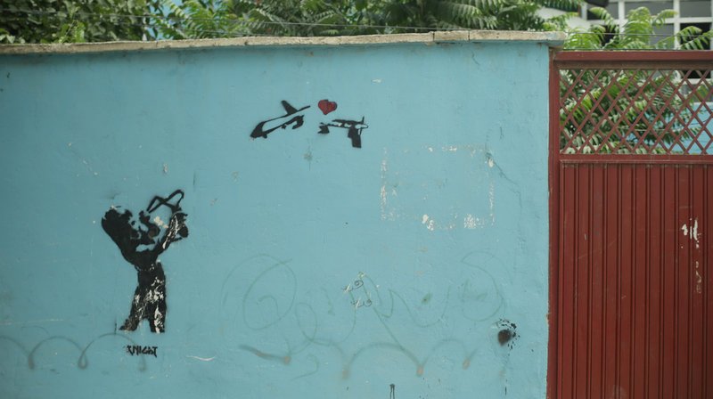 Graffiti in Kabul (Afghanistan). – Bild: NDR/​Torsten Lapp