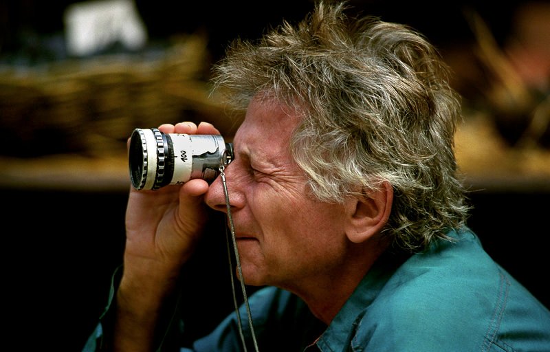 Als Filmemacher ist Polánski für seine Entschlossenheit und Detailarbeit bekannt: Eine ausgezeichnete Kenntnis der Kameras, der Optik und des Tons ist für ihn ein Muss. – Bild: ARTE France /​ © RP Productions