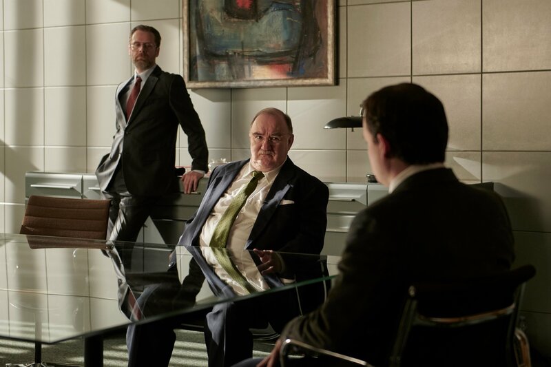 Kranke Geschäfte – Bild: ZDF und JULIE VRABELOVA.