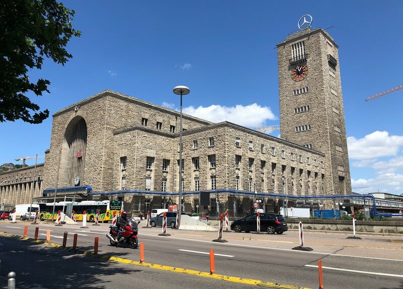 Die Reste des Stuttgarter Hauptbahnhofes. – Bild: Alexander Schweitzer