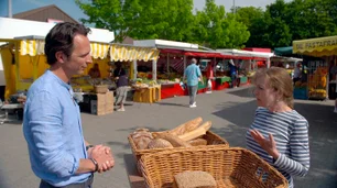 Mit tiefgefrorenen, vor Ort aufgebackenen Broten machen Supermärkte und Discounter den traditionellen Bäckereien harte Konkurrenz. Denn die Backwaren aus der Industrie sind viel günstiger und optisch nicht leicht vom Brot des Handwerksbäckers zu unterscheiden. – Bild: NDR Mit tiefgefrorenen, vor Ort aufgebackenen Broten machen Supermärkte und Discounter den traditionellen Bäckereien harte Konkurrenz. Denn die Backwaren aus der Industrie sind viel günstiger und optisch nicht leicht vom Brot des Handwerksbäckers zu unterscheiden. – Bild: NDR