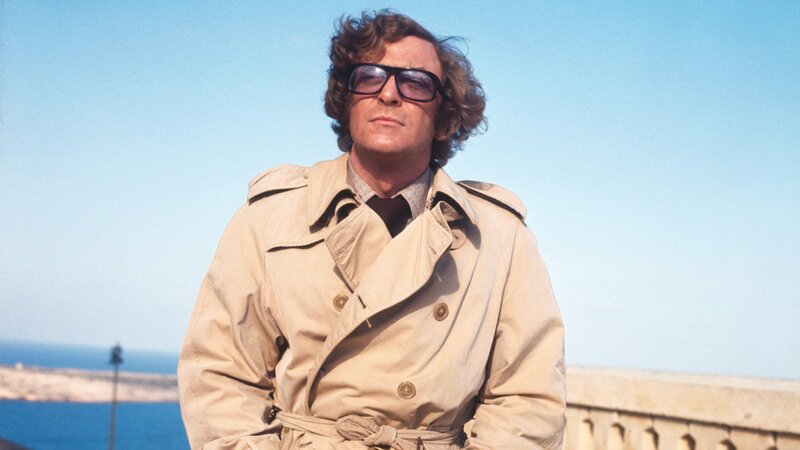 Malta sehen und sterben Michael Caine als Mickey King SRF/2020 Metro-Goldwyn-Mayer Studios Inc. – Bild: SRF1 Malta sehen und sterben Michael Caine als Mickey King SRF/2020 Metro-Goldwyn-Mayer Studios Inc. – Bild: SRF1