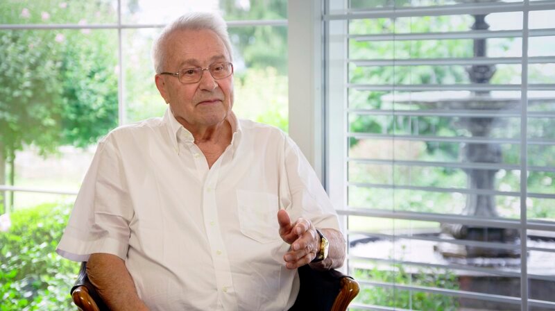 ?Inspektor? Hereth: Der Metro-Manager setzte sich 1981 auf die Spur der beiden Millionendiebe. – Bild: WDR/BROADVIE/Moritz Rebholz ?Inspektor? Hereth: Der Metro-Manager setzte sich 1981 auf die Spur der beiden Millionendiebe. – Bild: WDR/BROADVIE/Moritz Rebholz