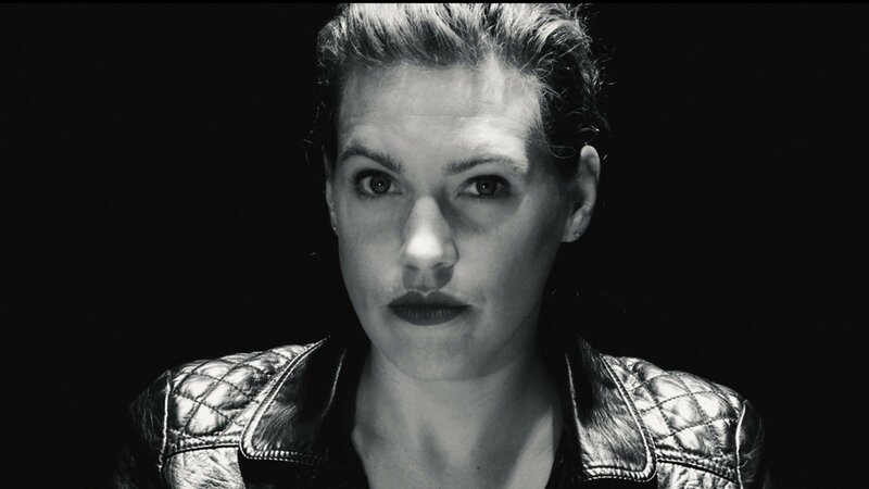 A Different Set of Cards – Bild: Silverline