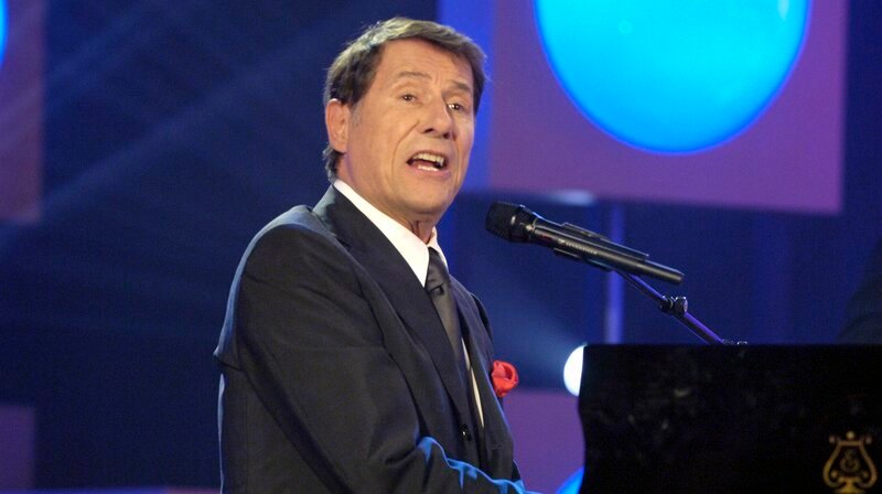 Die Sendung spannt einen musikalischen emotionalen Bilderbogen über das Leben in 24 Songs! Und natürlich ist auch in dieser kleinen, aber feinen Lieblingshitparade alles dabei von Udo Jürgens bis Motörhead! – Sänger und Liedermacher Udo Jürgens – Bild: WDR/Max Kohr Die Sendung spannt einen musikalischen emotionalen Bilderbogen über das Leben in 24 Songs! Und natürlich ist auch in dieser kleinen, aber feinen Lieblingshitparade alles dabei von Udo Jürgens bis Motörhead! – Sänger und Liedermacher Udo Jürgens – Bild: WDR/Max Kohr