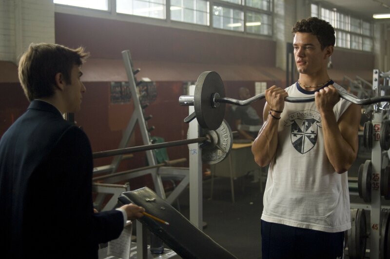 Lange Beine, kurze Lügen - und ein Fünkchen Wahrheit ... – Bild: Puls 4