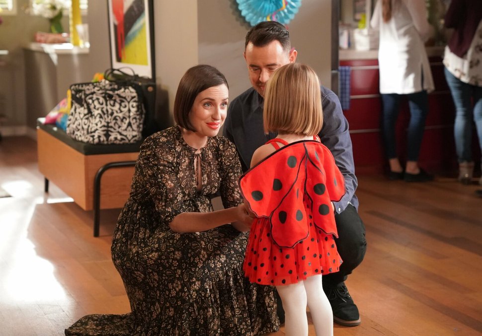 Life in Pieces S04E06 Spaziergänge / Lucas macht die