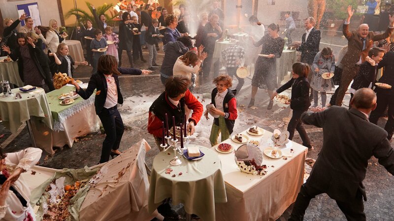 Unheimlich perfekte Freunde – Bild: MDR/​VIAFILM/​Marc Reimann