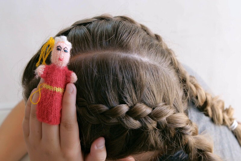 DOK – Trinkerkinder
Zoé mit Püppchen (Keyvisual).
SRF – Bild: SRF1