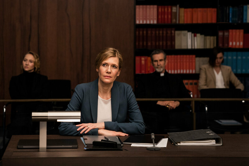 GOTT von Ferdinand von Schirach – Bild: SRF1