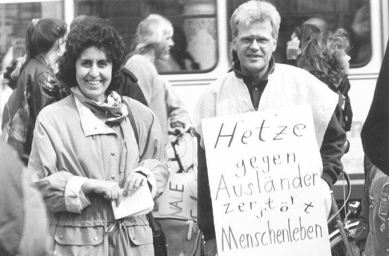 Schon früh formierte sich Widerstand gegen rechte Parteien in Deutschland. – Bild: Gabriele Warnke, LIS Bremen