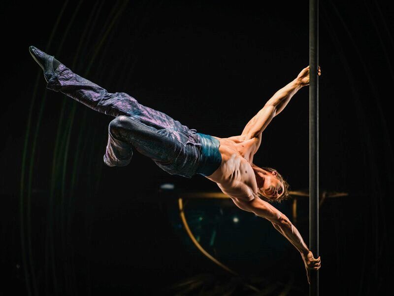 Szene aus dem Programm Amaluna des Entertainment-Unternehmens „Cirque du Soleil“ 2012 – Bild: arte