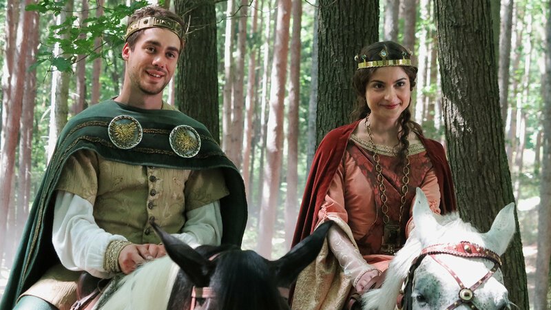 Der Kronprinz Patrick Dergel als Prinz Jan, Eva Josefiková als Prinzessin Viktorie SRF/Ceská televize – Bild: SRF1 Der Kronprinz Patrick Dergel als Prinz Jan, Eva Josefiková als Prinzessin Viktorie SRF/Ceská televize – Bild: SRF1
