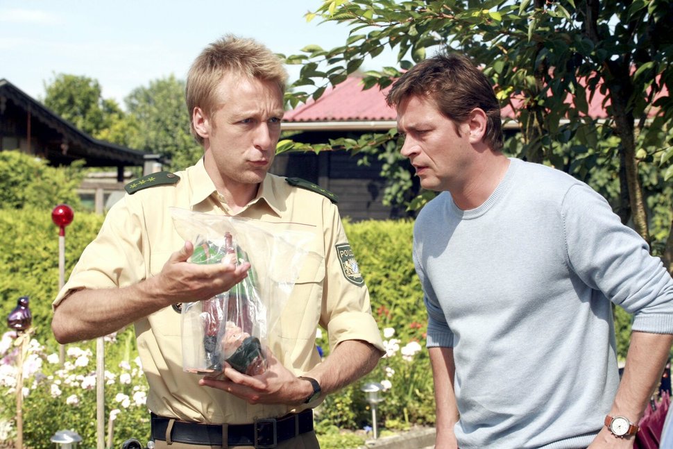Die RosenheimCops S07E13 Mord im Rosenbeet fernsehserien.de
