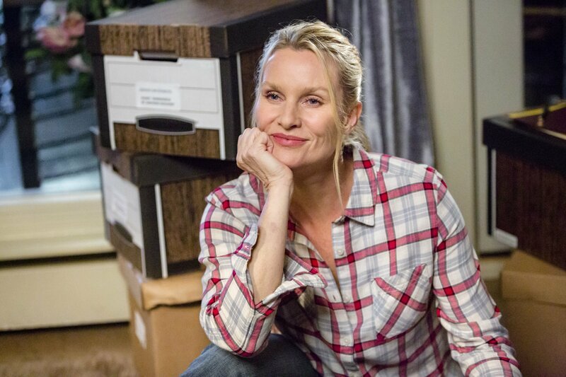 Cass (Nicollette Sheridan) – Bild: Crown Media United States, LLC /​ Bettina Strauss Lizenzbild frei