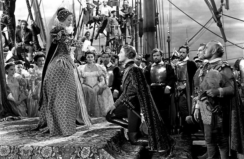Kapitän Thorpe (Errol Flynn, re.) und seine Männer sind in einen Hinterhalt geraten. – Bild: ARTE /​ © Warner Bros.
