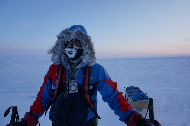 Explorer Eric Larsen’s face covered in snow and ice. – Bild: Animal Planet