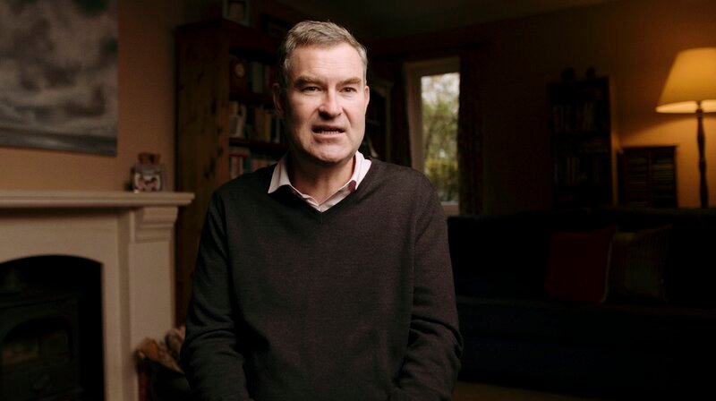 WDR Fernsehen BREXIT ‚Äì DER COUP DER SUPERREICHEN, „aus der Reihe ‚ÄûDie Story‘Äú Ein Film von Tom Costello, am Mittwoch (20.01.21) um 22:15 Uhr. David Gauke war Justizminister unter Theresa May. Er z√§hlt zum liberalen Fl√ºgel der konservativen Partei und gilt als Gegner eines Brexits ohne Abkommen. Aus Protest gegen Boris Johnsons Politik legte er sein Amt nieder. ¬© WDR/​a&o buero/​Tom Costello, honorarfrei – Verwendung gem√§√ü der AGB im engen inhaltlichen, redaktionellen Zusammenhang mit genannter WDR-Sendung bei Nennung „Bild: WDR/​a&o buero/​Tom Costello“ (S2+). WDR Kommunikation/​Redaktion Bild, K√∂ln, Tel: 0221/​220 -7132 oder -7133, Fax: -777132, bildredaktion@wdr.de – Bild: WDR/​a&o buero/​Tom Costello