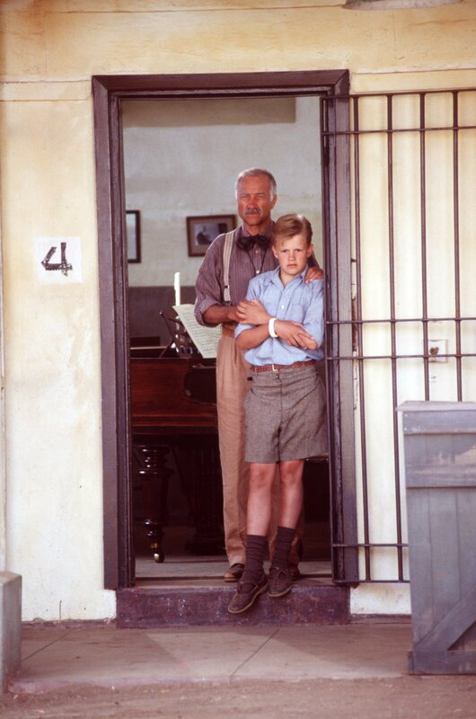 Im Glanz der Sonne – Bild: 1992 Warner Bros. Entertainment Inc.  All rights reserved. Lizenzbild frei