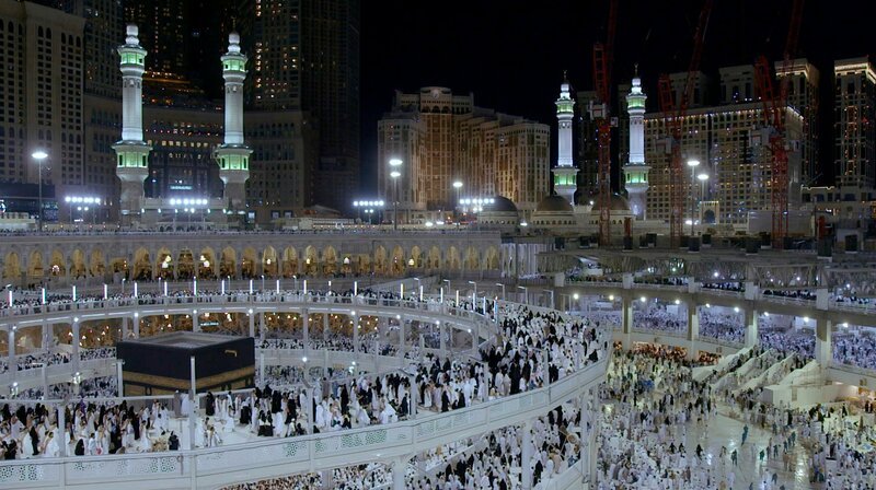 Mekka, die heiligste Stätte des Islam liegt eine knappe Autostunde von Dschidda entfernt. – Bild: ZDF und NDR/Vincent TV Berlin/Steven Galling. Mekka, die heiligste Stätte des Islam liegt eine knappe Autostunde von Dschidda entfernt. – Bild: ZDF und NDR/Vincent TV Berlin/Steven Galling.