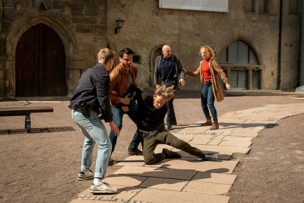 Doctor Who Staffel 2 Folge 1