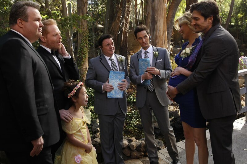 Modern Family S05E23 Hochzeit auf Hochtouren (1) (The Wedding (Part 1)) fernsehserien.de