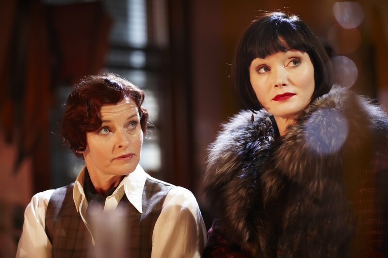 Miss Fishers mysteriöse Mordfälle S01E05 Tod durch Gift (Raisins And