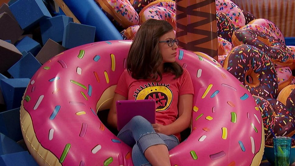 Game Shakers Jetzt geht’s App S02E07 Babe’s Bench (Babe’s Bench