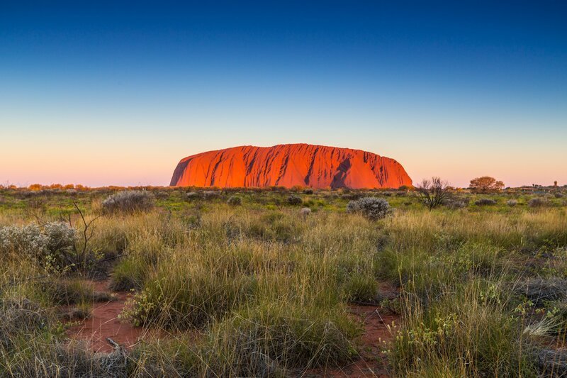 Beautiful view of Uluru, Ayers rock before sunset at Uluru-Kata Tjuta National Park, Northern Territory, Australia. – Bild: Shutterstock /​ Shutterstock /​ Copyright (c) 2015 Shutterstock.  No use without permission.