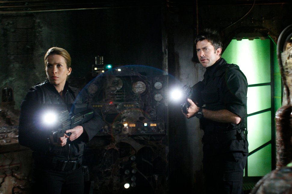 Stargate Atlantis S05e08 Die Konigin The Queen Fernsehserien De