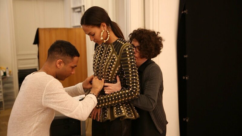 Der Stil Balmain – Bild: TVNOW /​ Bangumi Deralf Productions