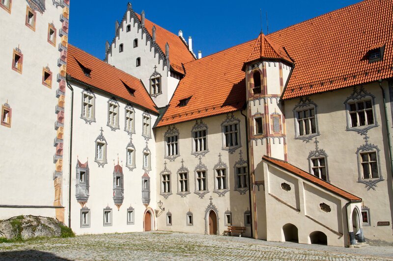 Das Hohe Schloss in Füssen mit seinen einzigartigen Illusionsmalereien. – Bild: Helge Freund /​ BR /​ BR/​Helge Freund