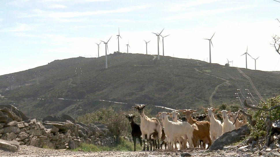 Schatten unter der Sonne – Windkraft in der Ägäis (Folge 115) – Bild: BR / Stelios Efstathopoulos