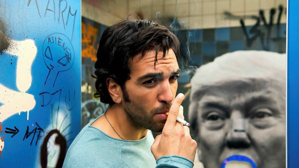 Fack Ju Göhte 3 Elyas M’Barek als Zeki Müller. SRF/Constantin Filmverleih GmbH – Bild: SRF2 Fack Ju Göhte 3 Elyas M’Barek als Zeki Müller. SRF/Constantin Filmverleih GmbH – Bild: SRF2