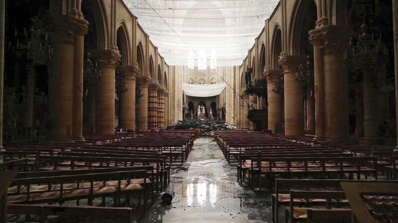 Blick ins Innere der zerstörten Kathedrale – Bild: ZDF und NDR/GEDEON. Blick ins Innere der zerstörten Kathedrale – Bild: ZDF und NDR/GEDEON.