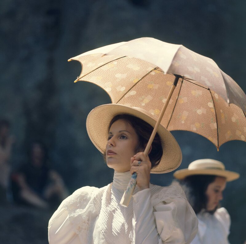 Picknick am Valentinstag – Bild: 1975 Picnic Productions Pty. Ltd. Lizenzbild frei