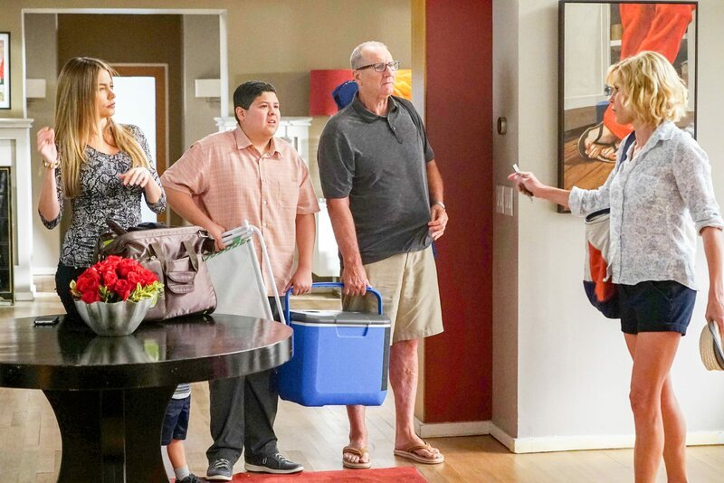 Modern Family S07E02 Am Tag, als Alex auf das College ging (The Day Alex Left For College