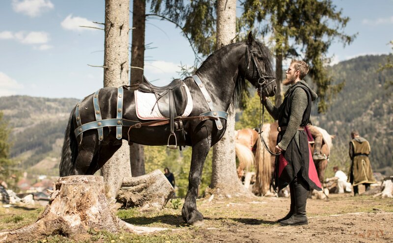 Ritter, Schmiede, Edelfrauen – Bild: ORF/​Gernot Stadler/​Seppi Dabringer