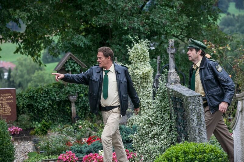 Hubert und/ ohne Staller S03E09 Die letzte Ruhe fernsehserien.de Hubert und/ ohne Staller S03E09 Die letzte Ruhe fernsehserien.de
