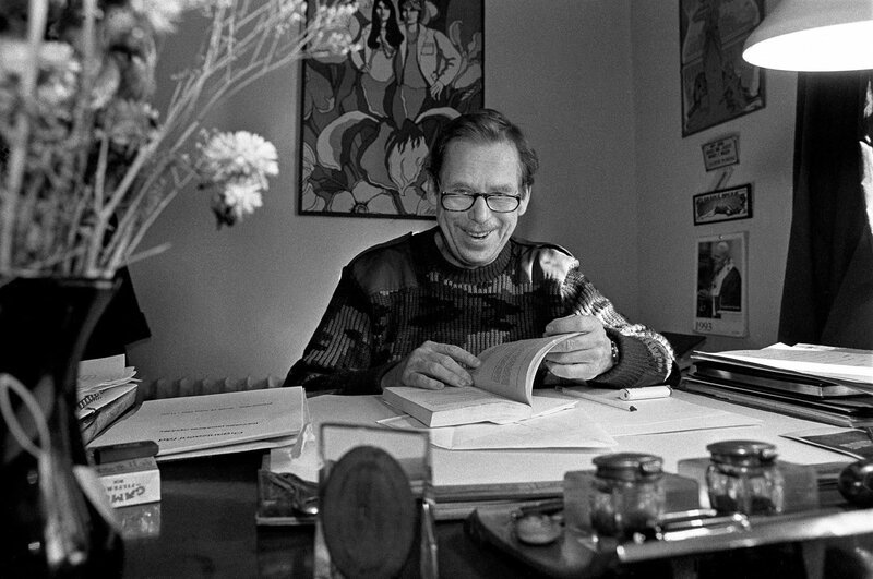 Václav Havel Hradecek 1992 – Bild: Ondrej Nemec/​Knihovna Václava Havla /​ © OndĹ™ej Němec/​Knihovna VĂˇclava Havla