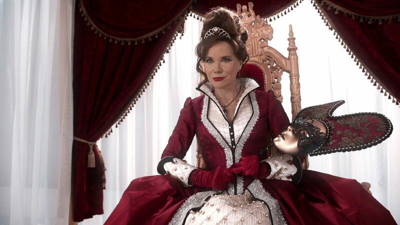 Once Upon A Time Es War Einmal S02e09 Herzkonigin Queen Of Hearts Fernsehserien De