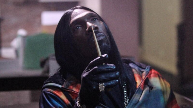 Mr. Wooky (Michael Blackson) – Bild: TVNOW /​ © 2016 Meet The Blacks
