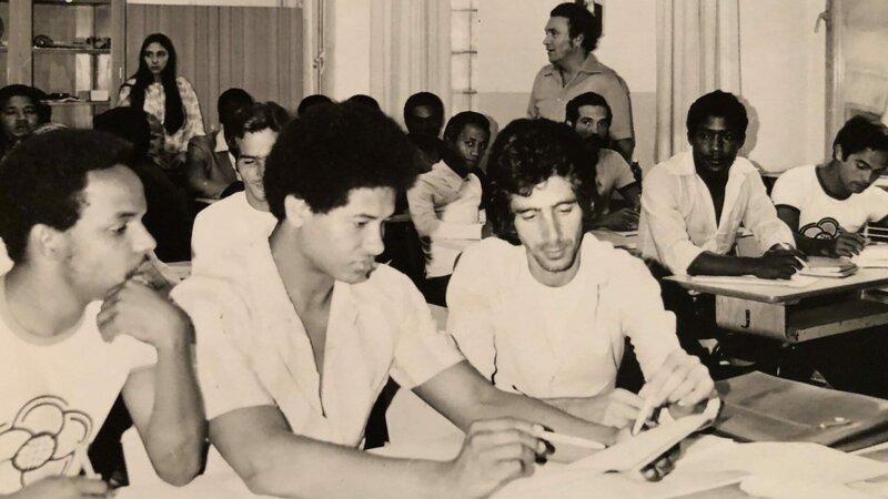 In der DDR arbeiteten bis zur Wende ungefähr 216 000 Vertragsarbeiter. Sie kamen meistens aus Entwicklungsländern wie Mosambik, Vietnam oder Kuba. – Bild: ZDF und Inge Vietze.